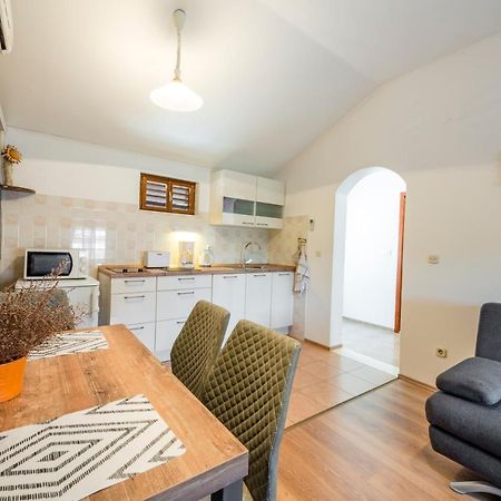 Apartment Barica Trsteno Bagian luar foto